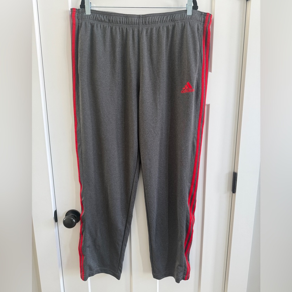 Adidas Men’s 2XL Essential Tricot 3 Stripes Climalite Jogger Pants B11